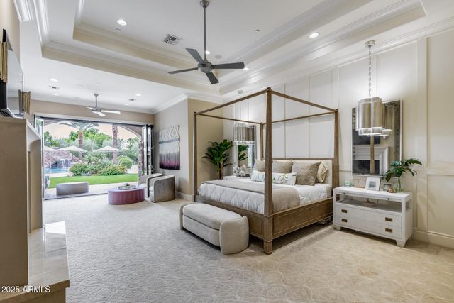 8065 W Expedition Way, Peoria, AZ 85383