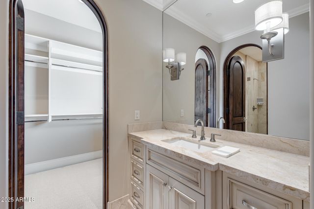 8065 W Expedition Way, Peoria, AZ 85383