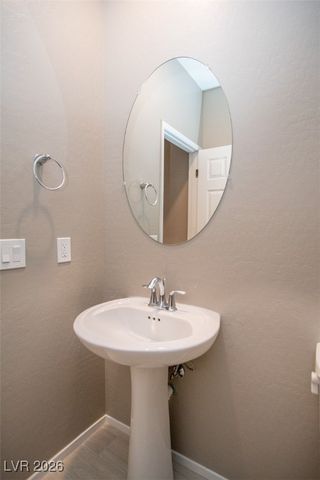 9 Alamere Falls Drive, Las Vegas, NV 89138