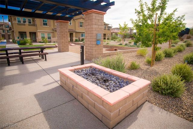 9 Alamere Falls Drive, Las Vegas, NV 89138