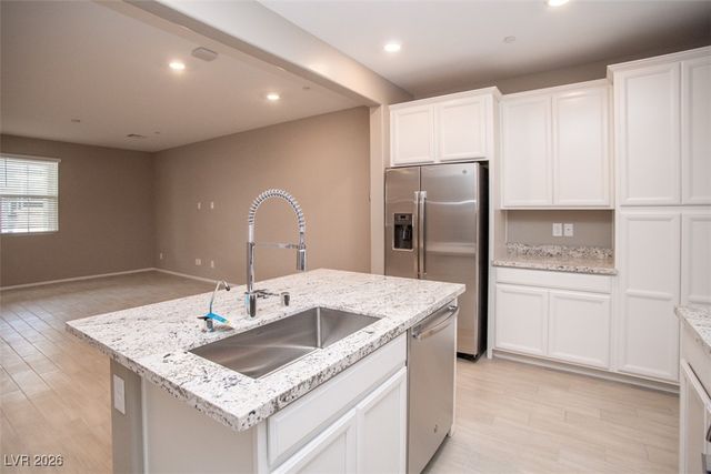 9 Alamere Falls Drive, Las Vegas, NV 89138