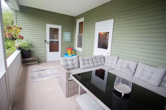 1612 Harrison Ave, Jeannette, PA 15644