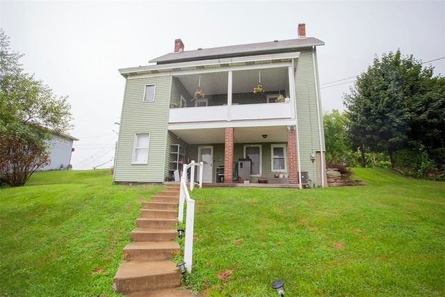 1612 Harrison Ave, Jeannette, PA 15644
