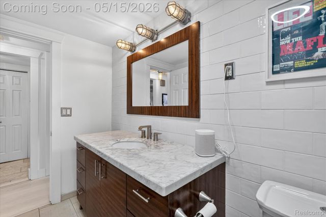 12078 Mantawauka Drive, Fenton Charter Township, MI 48430