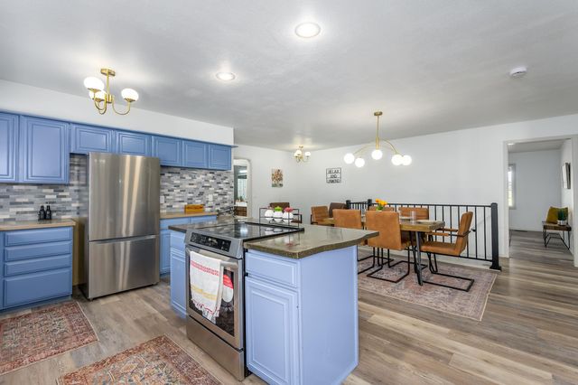 12105 W Beaumont Ave, Wichita, KS 67235