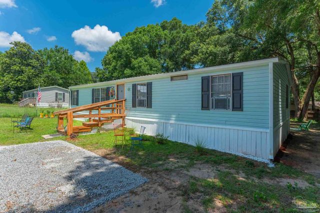 4410 Oak Ln, Milton, FL 32583