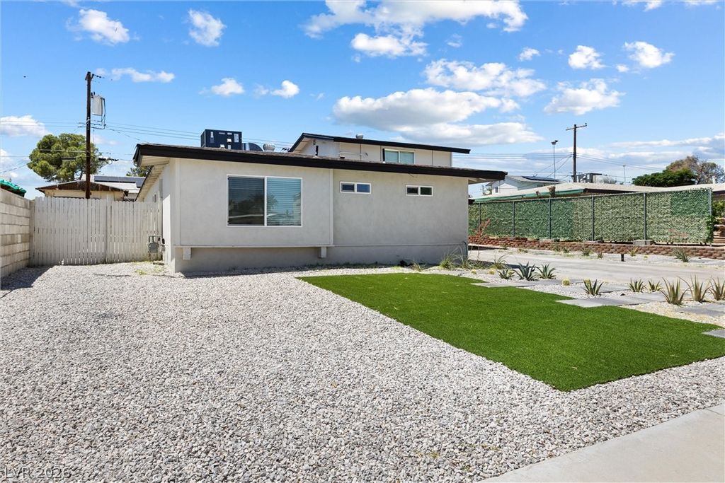3361 Horizon Street, Las Vegas, NV 89121 — photo 3