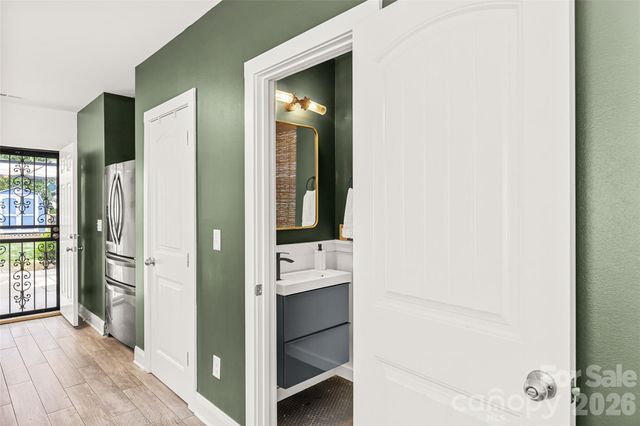 2409 Lola Avenue, Charlotte, NC 28205