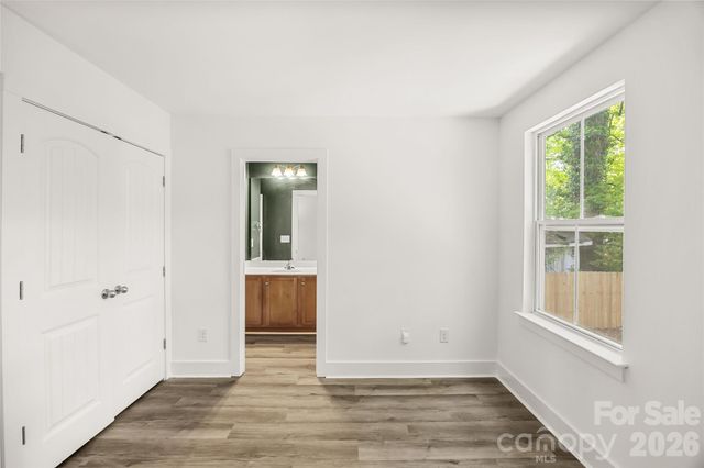 2409 Lola Avenue, Charlotte, NC 28205