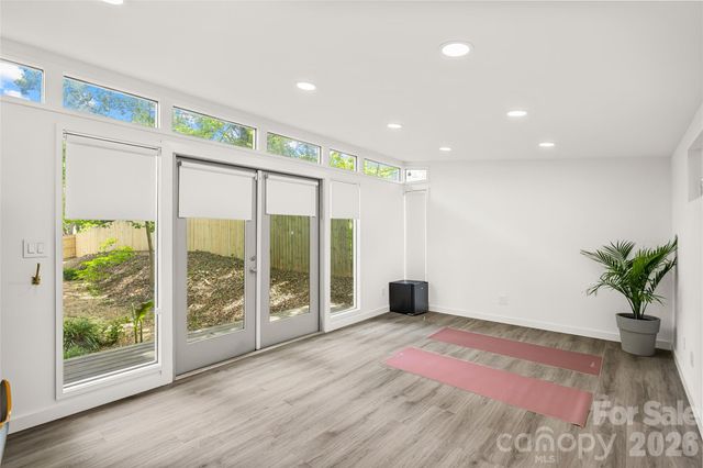 2409 Lola Avenue, Charlotte, NC 28205