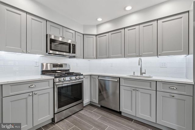 709 SOCIETY HILL BLVD., Cherry Hill, NJ 08003