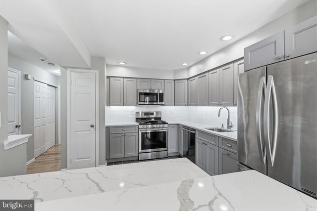 709 SOCIETY HILL BLVD., Cherry Hill, NJ 08003