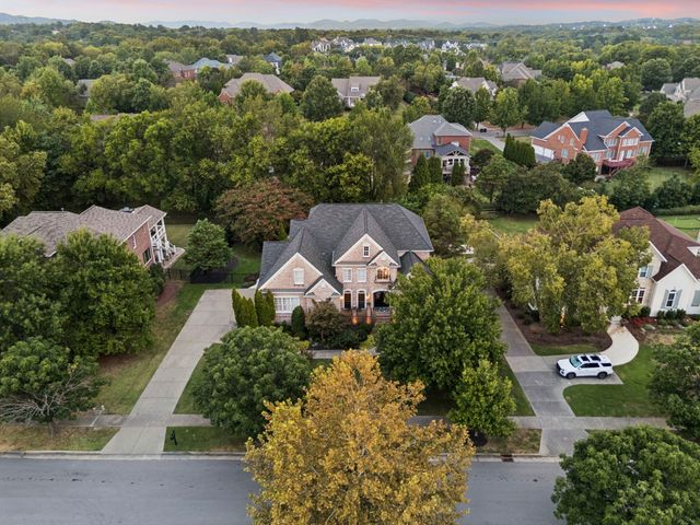 1769 Forsyth Park Dr, Brentwood, TN 37027