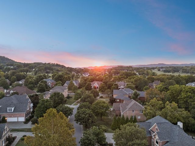 1769 Forsyth Park Dr, Brentwood, TN 37027
