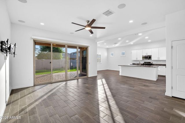 4922 S LEISURE Way, Gilbert, AZ 85298
