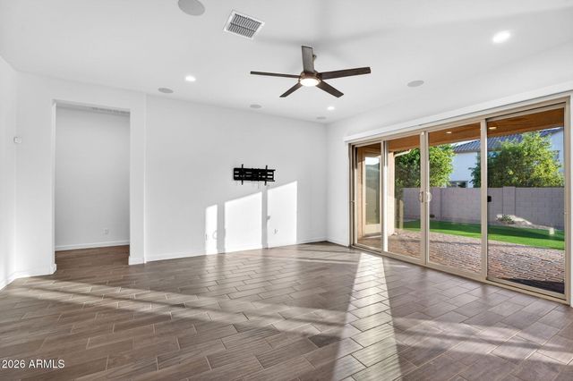 4922 S LEISURE Way, Gilbert, AZ 85298