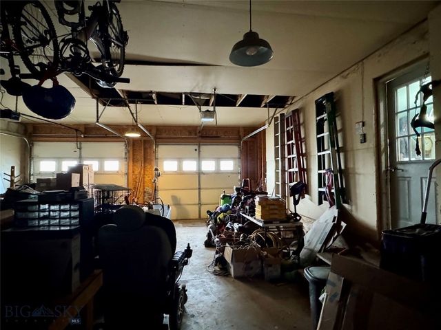 511 Garnier Ave, Livingston, MT 59047