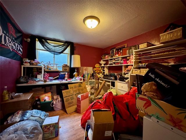 511 Garnier Ave, Livingston, MT 59047