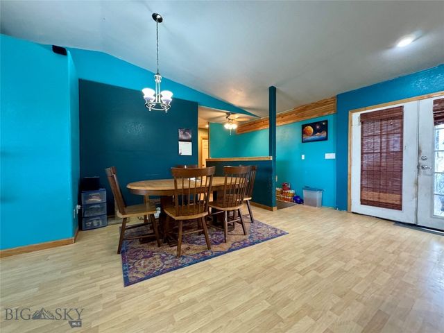 511 Garnier Ave, Livingston, MT 59047