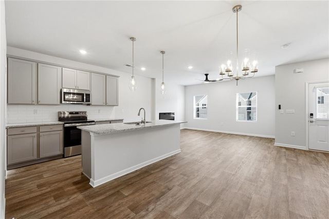 3639 PARKWAY JAMES Drive, Snellville, GA 30039