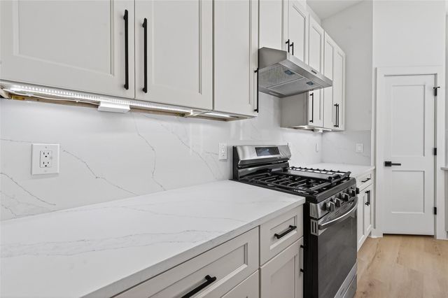 953 Highland Light Lane, Houston, TX 77091