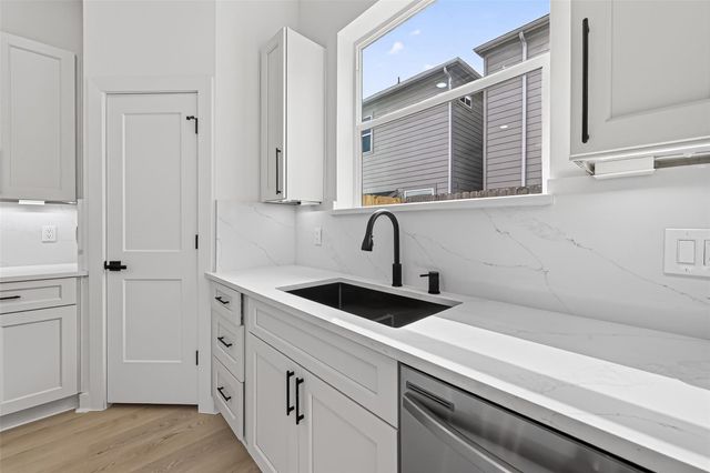 953 Highland Light Lane, Houston, TX 77091