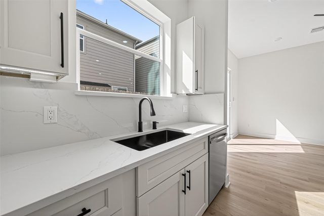 953 Highland Light Lane, Houston, TX 77091