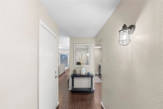 5016 Griffin, The Colony, TX 75056