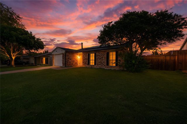 5016 Griffin, The Colony, TX 75056