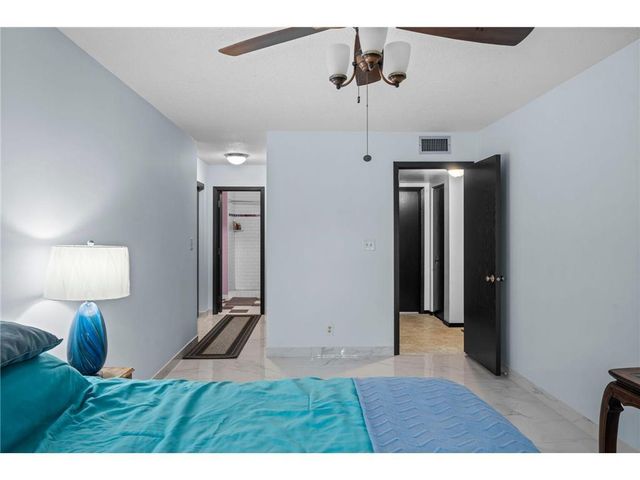 311 Pleasant Avenue 301, Saint Paul, MN 55102