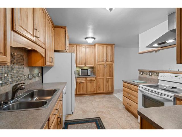 311 Pleasant Avenue 301, Saint Paul, MN 55102