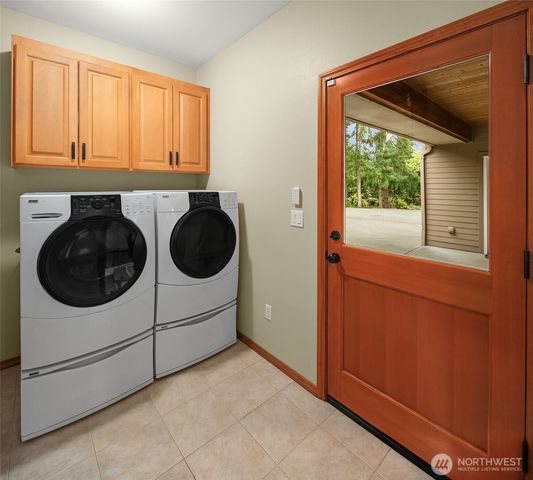 16532 87th Avenue SW, Vashon, WA 98070