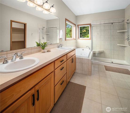 16532 87th Avenue SW, Vashon, WA 98070