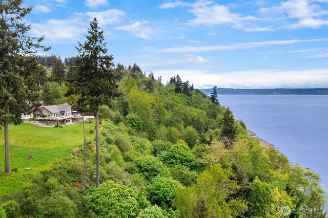 16532 87th Avenue SW, Vashon, WA 98070