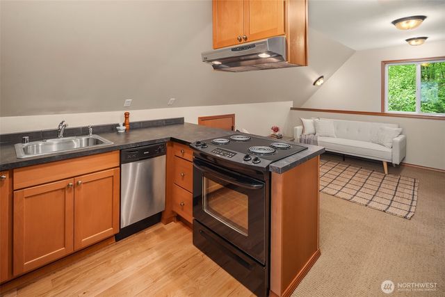 16532 87th Avenue SW, Vashon, WA 98070