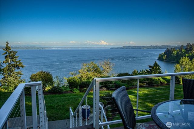 16532 87th Avenue SW, Vashon, WA 98070