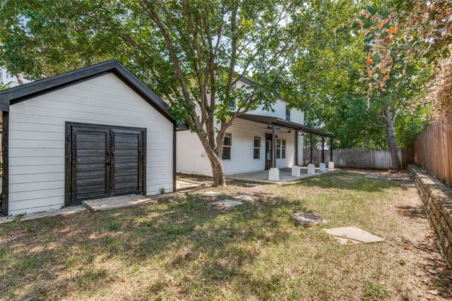 1122 Mazourka Drive, Arlington, TX 76001