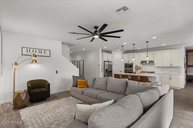 9740 E SEISMIC Avenue, Mesa, AZ 85212