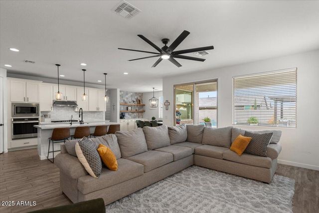 9740 E SEISMIC Avenue, Mesa, AZ 85212