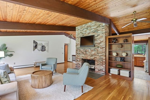 39 Long Ridge Road, Carlisle, MA 01741