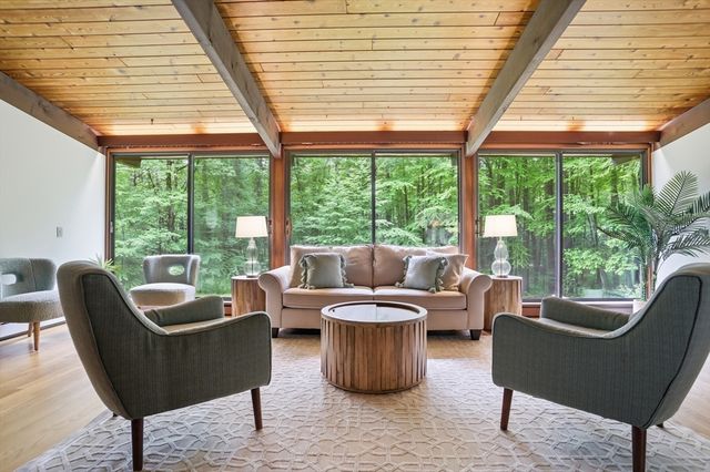 39 Long Ridge Road, Carlisle, MA 01741