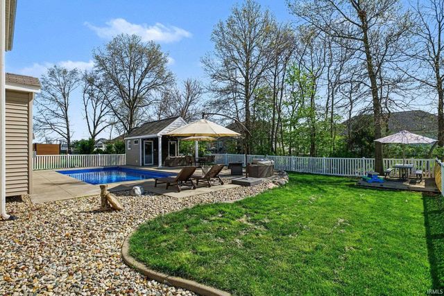 54732 Sacramento Meadows Drive, Osceola, IN 46561