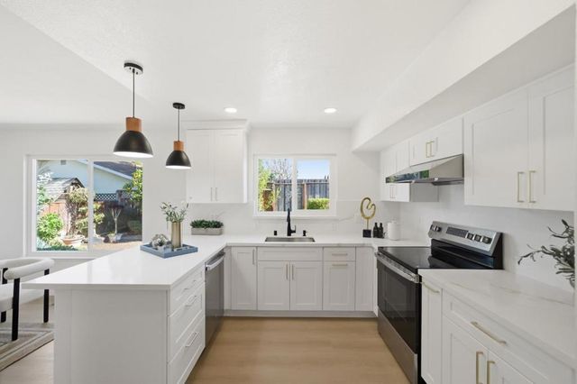 7081 Ann Arbor Way, Dublin, CA 94568