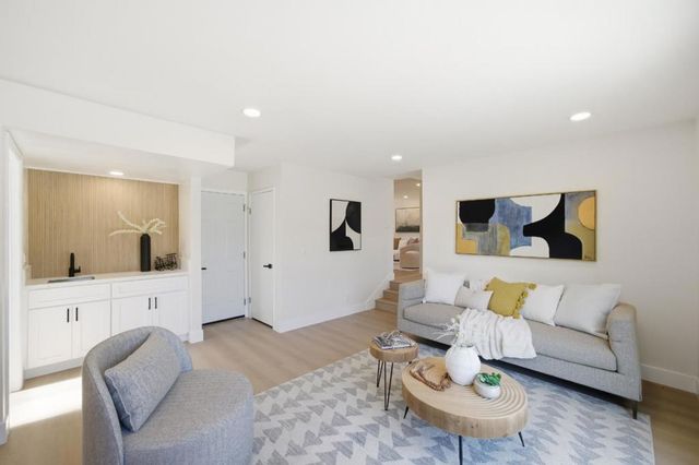 7081 Ann Arbor Way, Dublin, CA 94568