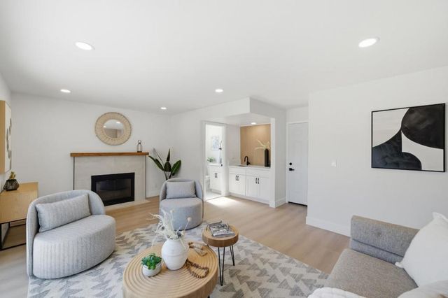 7081 Ann Arbor Way, Dublin, CA 94568