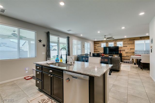 4323 Creekside Cavern Avenue, North Las Vegas, NV 89084