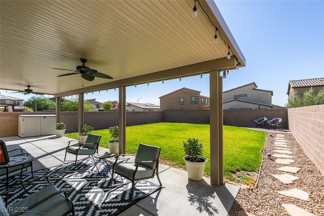 4323 Creekside Cavern Avenue, North Las Vegas, NV 89084