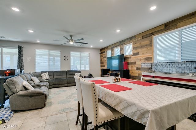 4323 Creekside Cavern Avenue, North Las Vegas, NV 89084