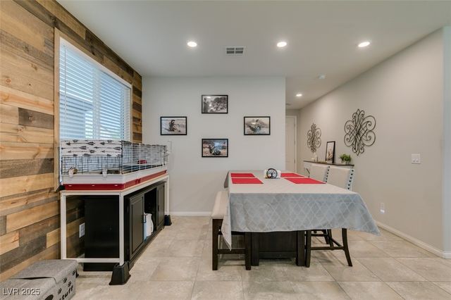 4323 Creekside Cavern Avenue, North Las Vegas, NV 89084