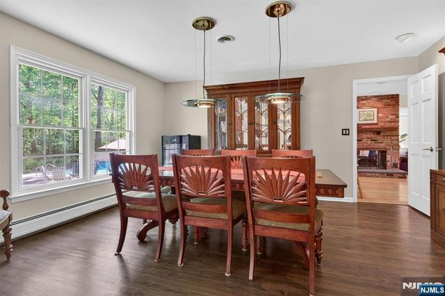 17 Appert Terrace, Mahwah, NJ 07430